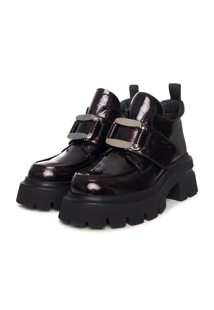 Bold Double Buckle Leather Loafers Geirr - Bordeaux