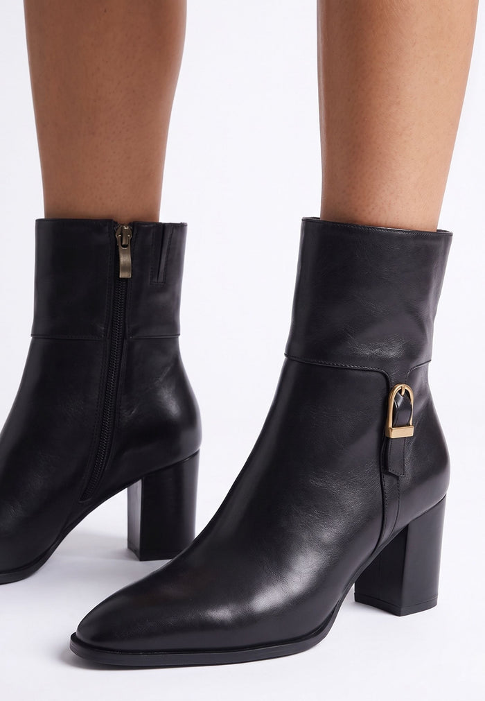 Chic Block Heel Ankle Boots - Black