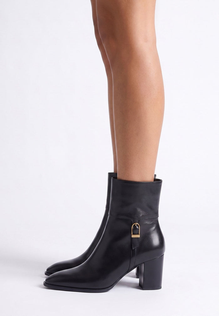 Chic Block Heel Ankle Boots - Black