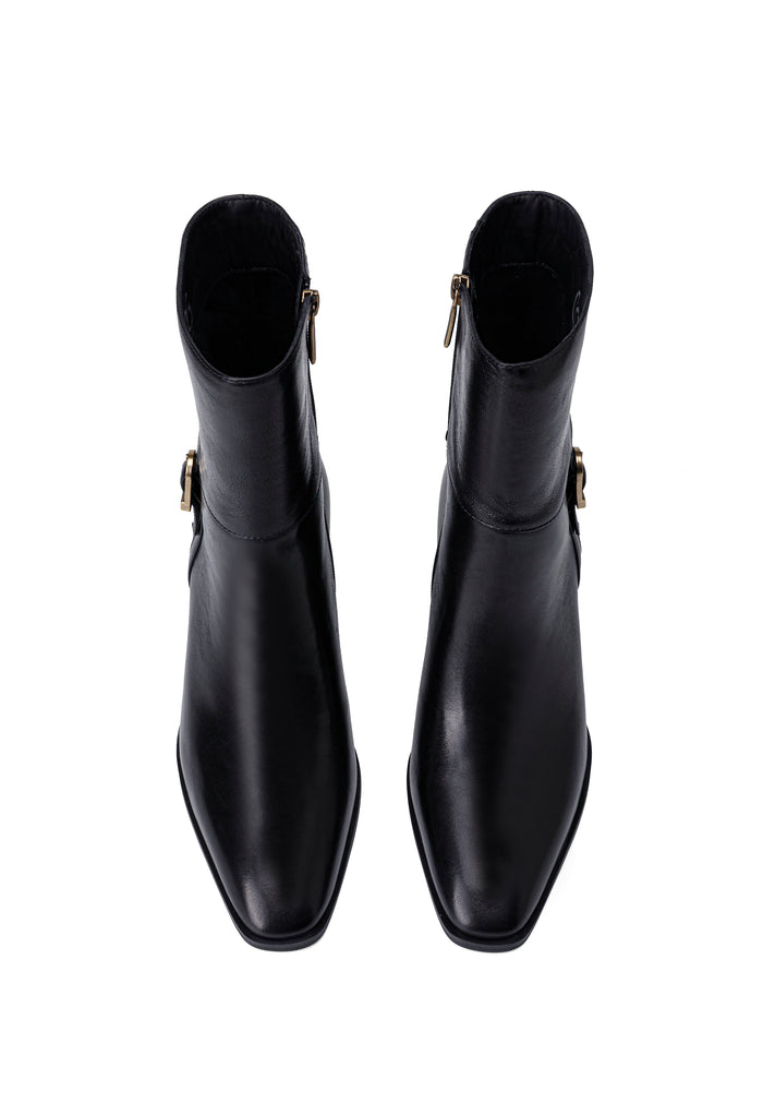 Chic Block Heel Ankle Boots - Black