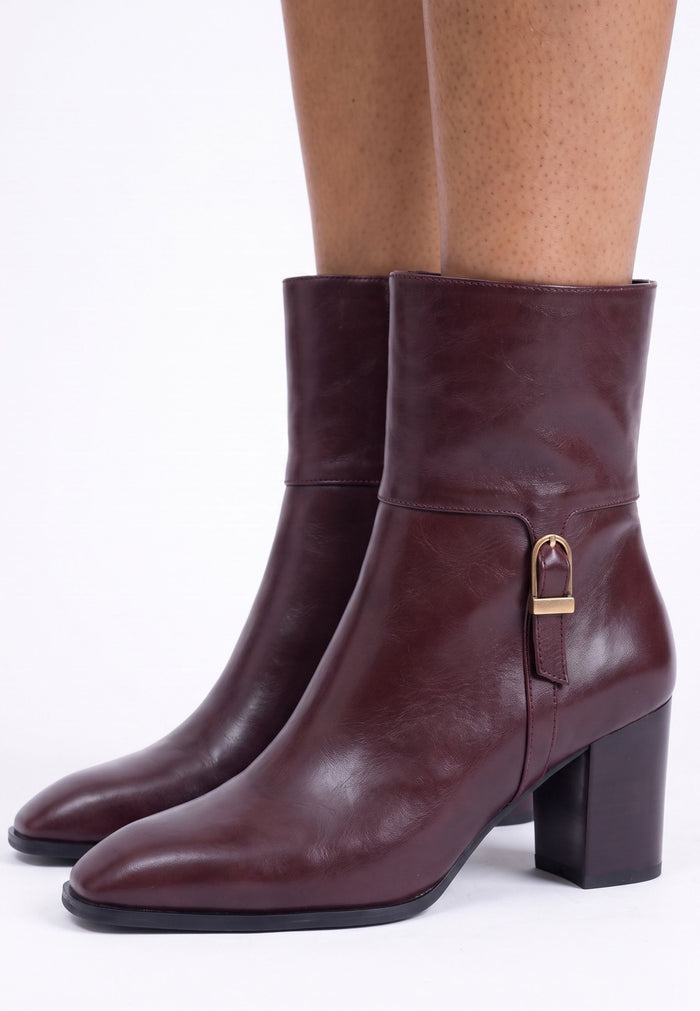 Chic Block Heel Ankle Boots - Bordeaux