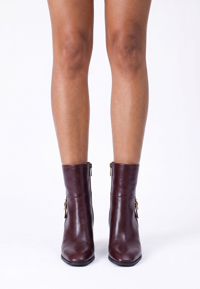 Chic Block Heel Ankle Boots - Bordeaux