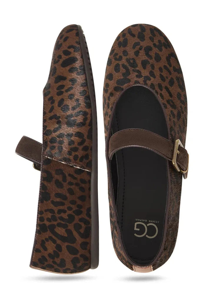 A pair of stylish leopard flats shoes, perfect for a chic and trendy look with these animal print Mary Jane flats for women.