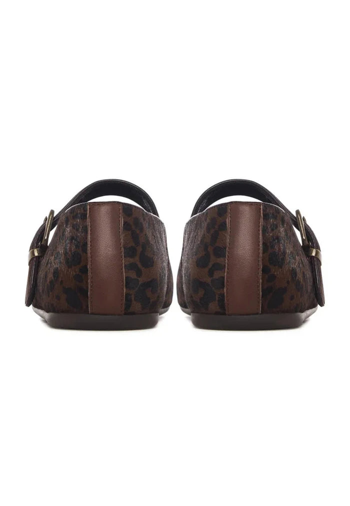 A stylish pair of leopard flats shoes, perfect for the trendy and chic woman looking for some fashionable animal print footwear in the form of Mary Jane flats.