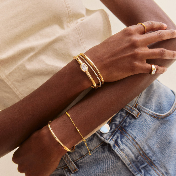 Christine Hinge Bangle Bracelet - Round Bezel