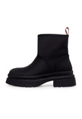 Stay warm and stylish this winter with classic black pull-on winter boots, the perfect choice for your winter footwear collection.