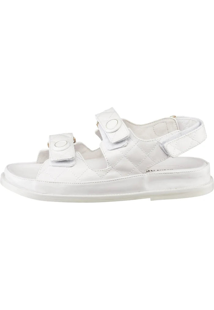 CloudWalk Quilted Sandals - White