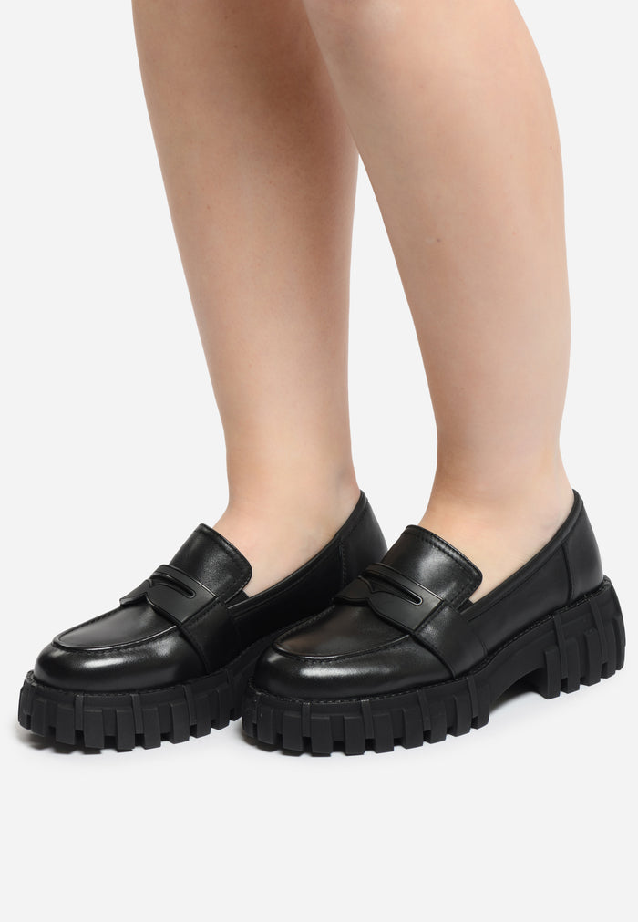 Edge Grip Platform Loafers – Black