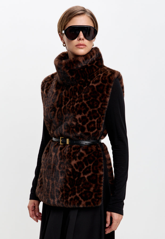 Faux Fur Sleeveless Sculpted Top with Collar – Brown Leopard