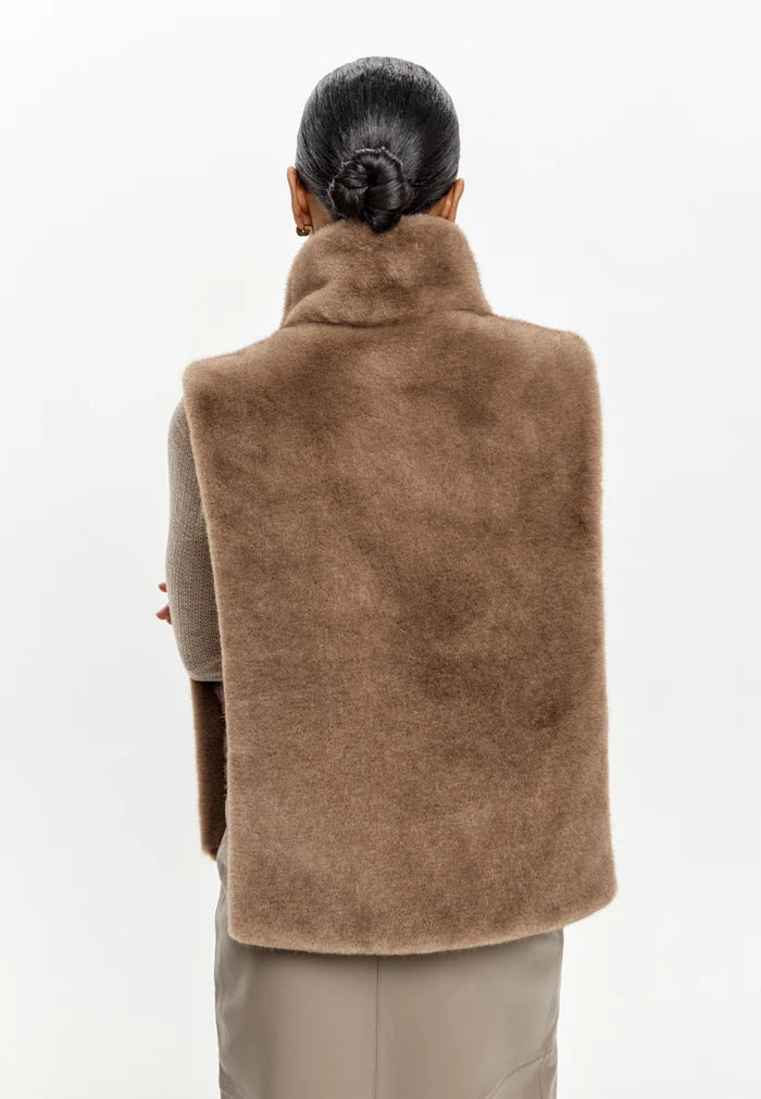 Faux Fur Sleeveless Sculpted Top with Collar – Light Brown