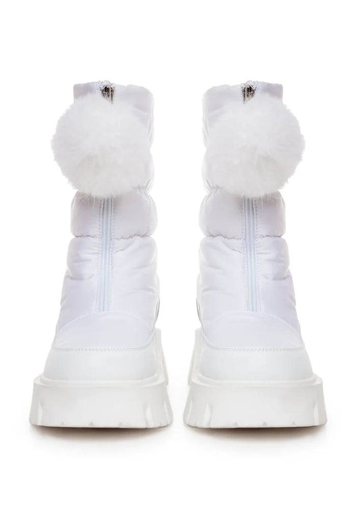 Fur-Trimmed Winter Boots - White