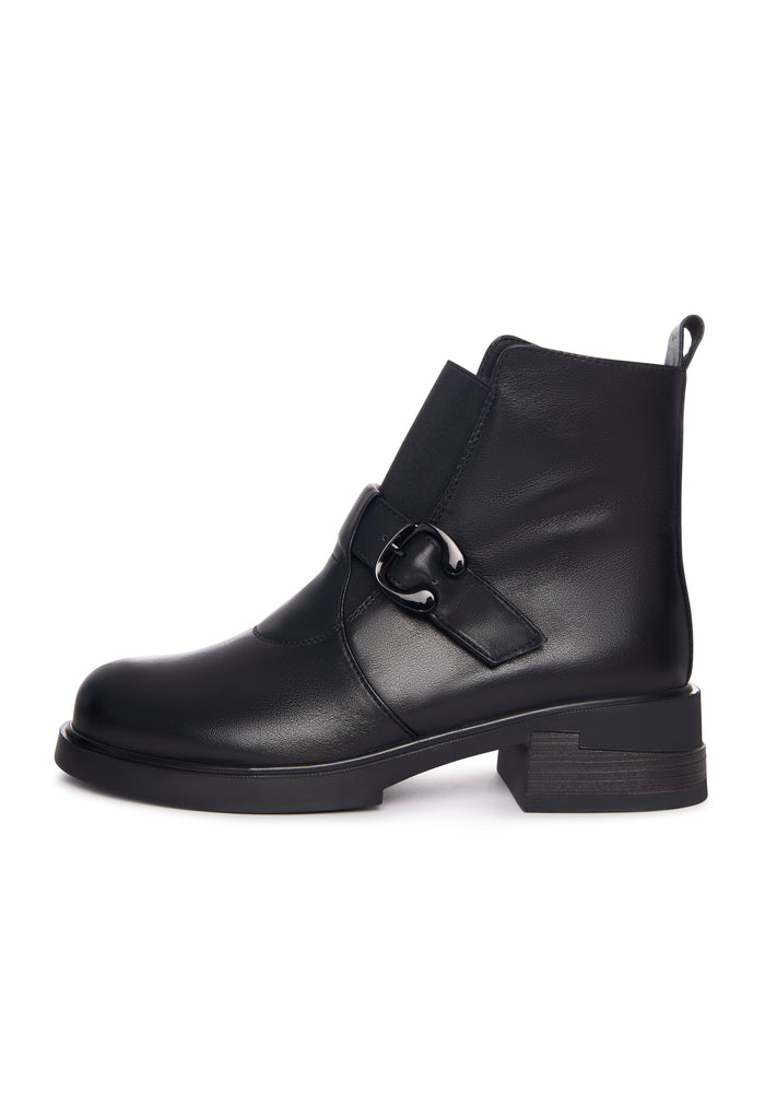 Heart Bit Low-Heeled Leather Ankle Boots