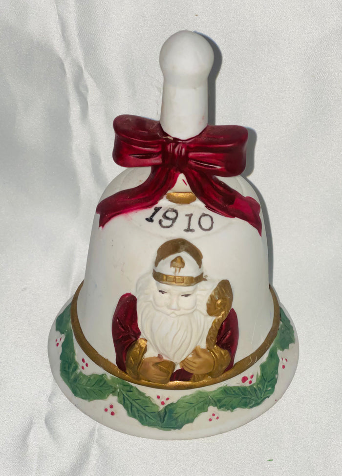 Vintage Flambro Bell “Memories of the Legend” 1910 St. Nick