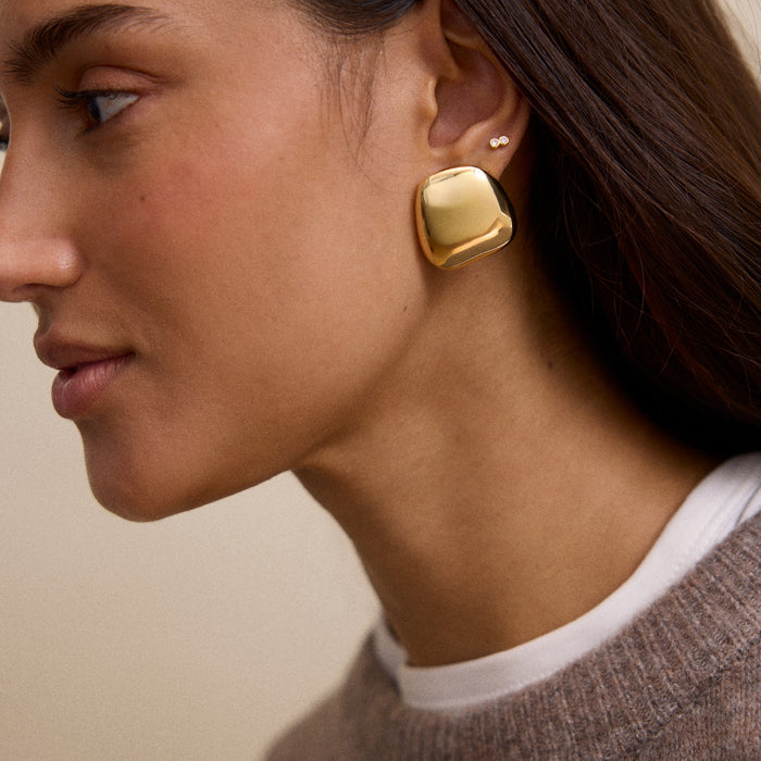 Kelly Gold Stud Earrings