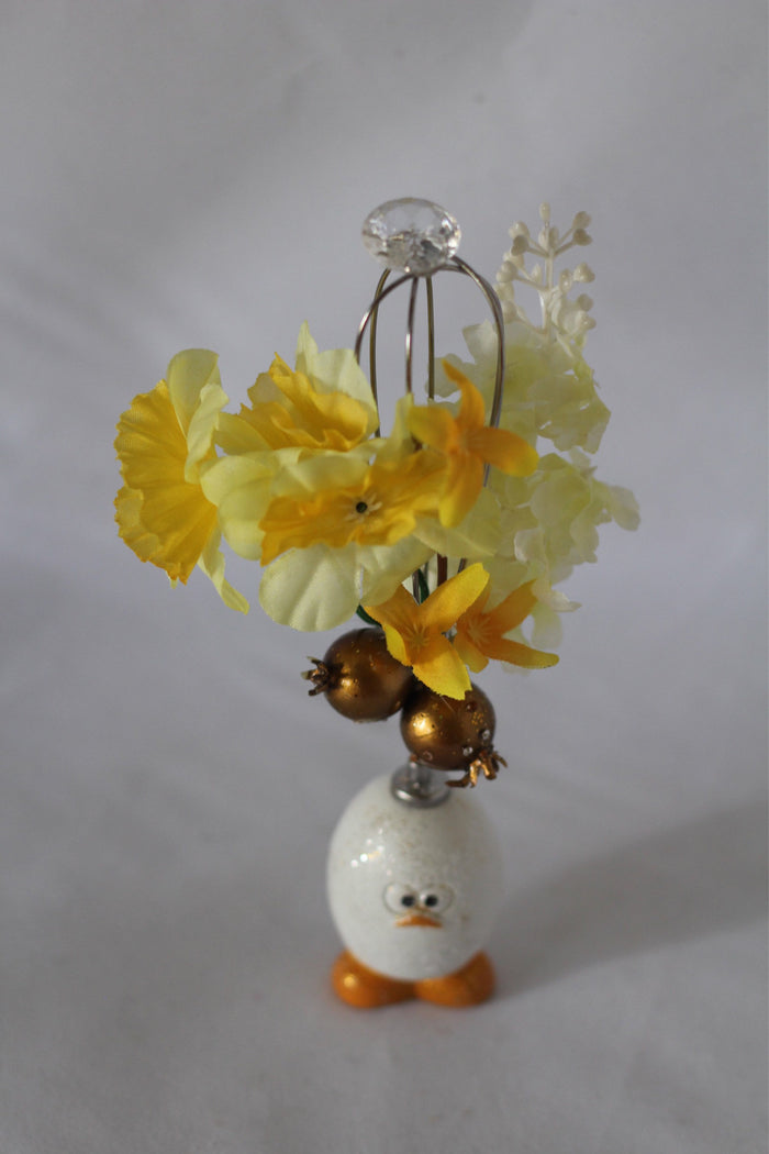 Kitchen or Dining Easter Decor Handcraft Decorated Egg-Mixer
