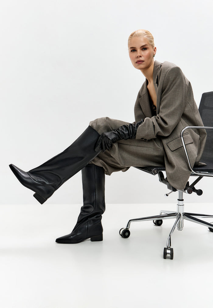 Knee-High Pointed Toe Leather Boots