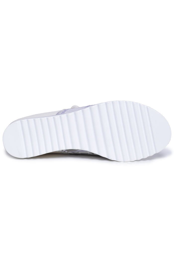 Lace-Up Leather Open-Toe Flats – Light Grey
