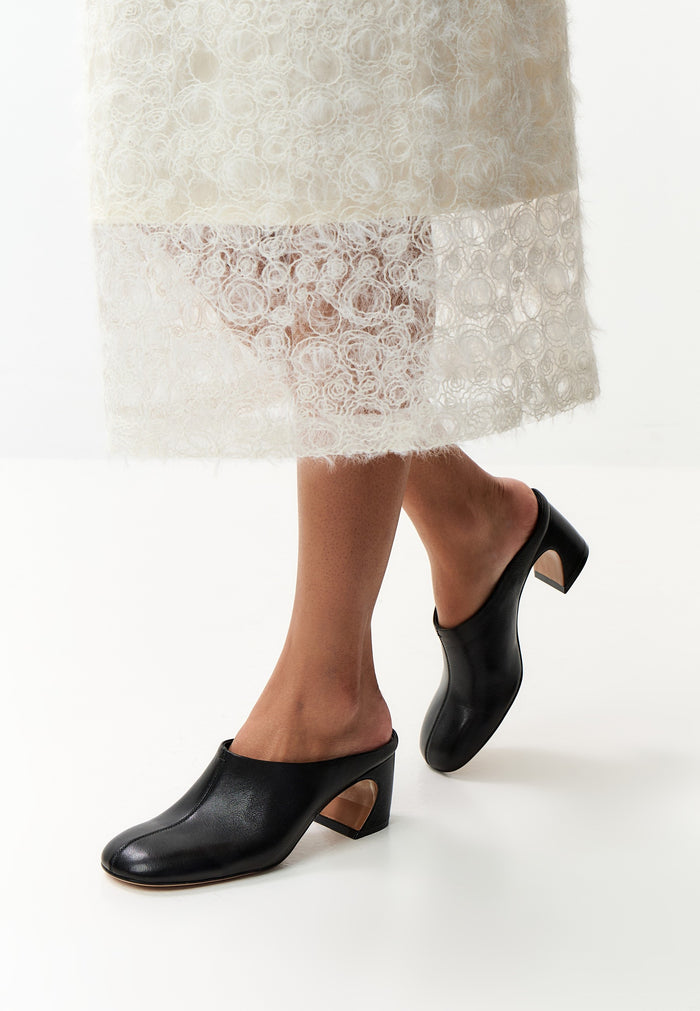 Leather Mule Pumps – Black