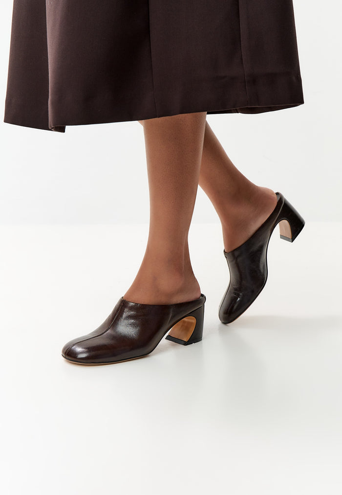 Leather Mule Pumps – Brown