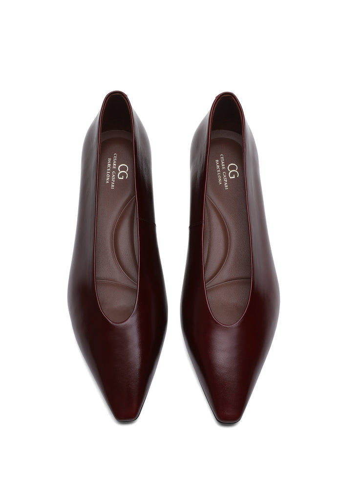 Leather Pointed Flats - Bordeaux