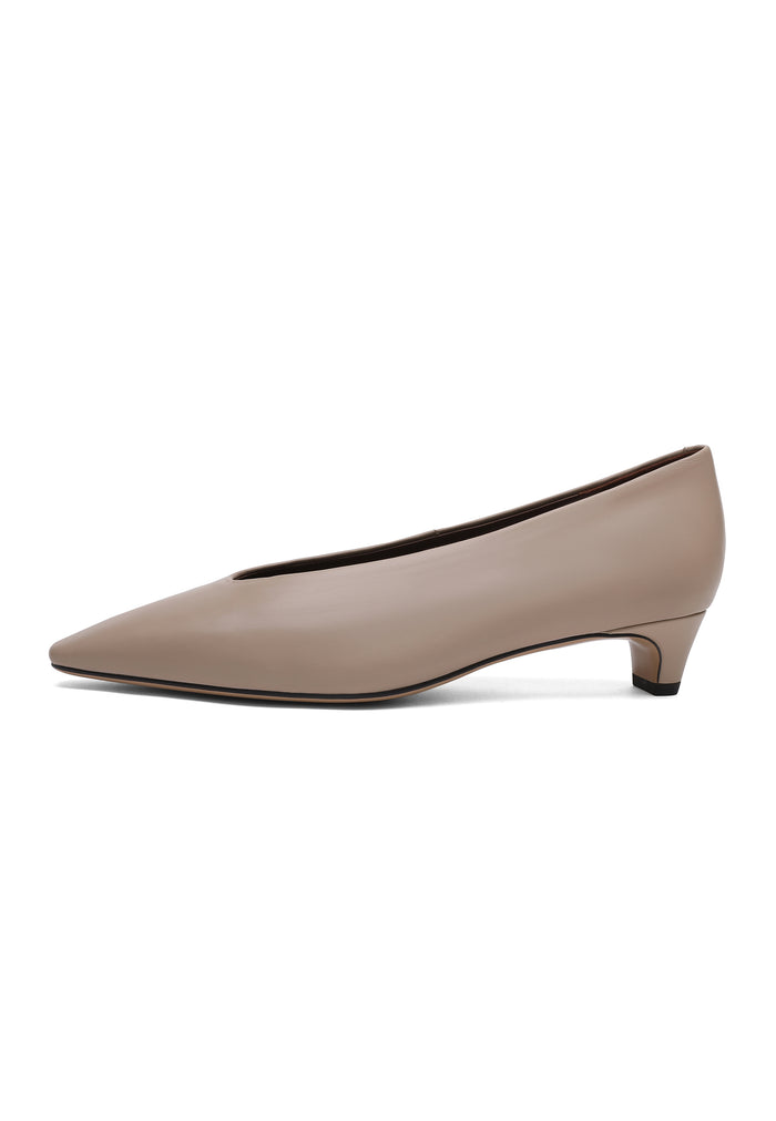 Leather Pointed Flats - Grey