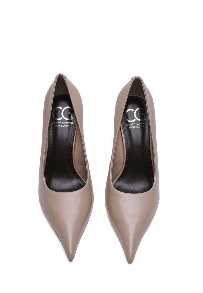 Leather Pointed Pumps - Beige