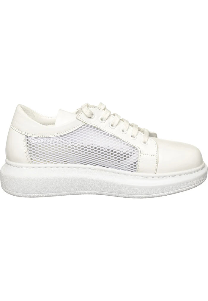 A pair of white lace-up athletic shoes with mesh panels for a trendy and sporty look, perfect for any fashion-forward individual.