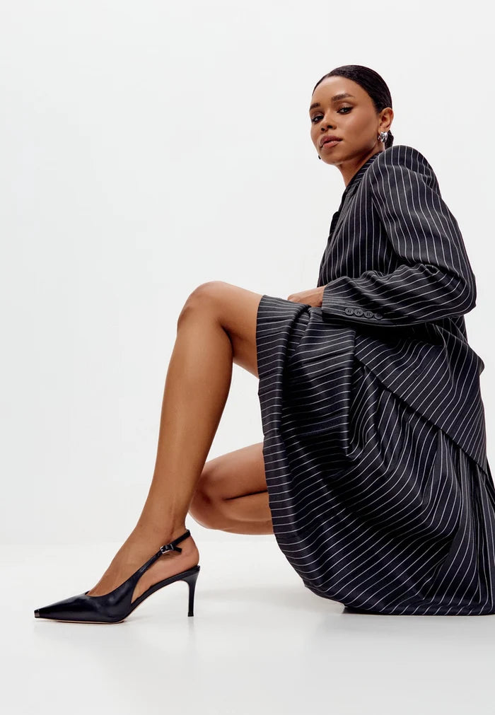 Metal Accent Leather Pumps - Black
