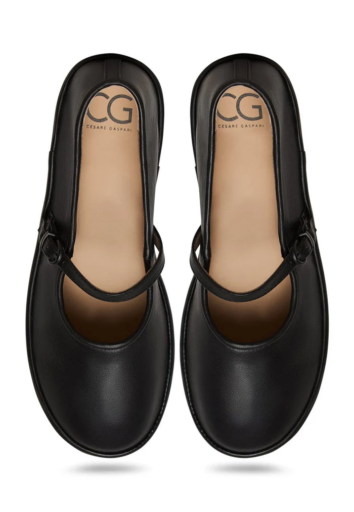 Minimalist Charm Flats - Black