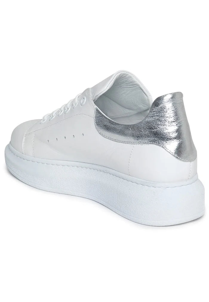 Minimalist Lace-Up Sneakers - White