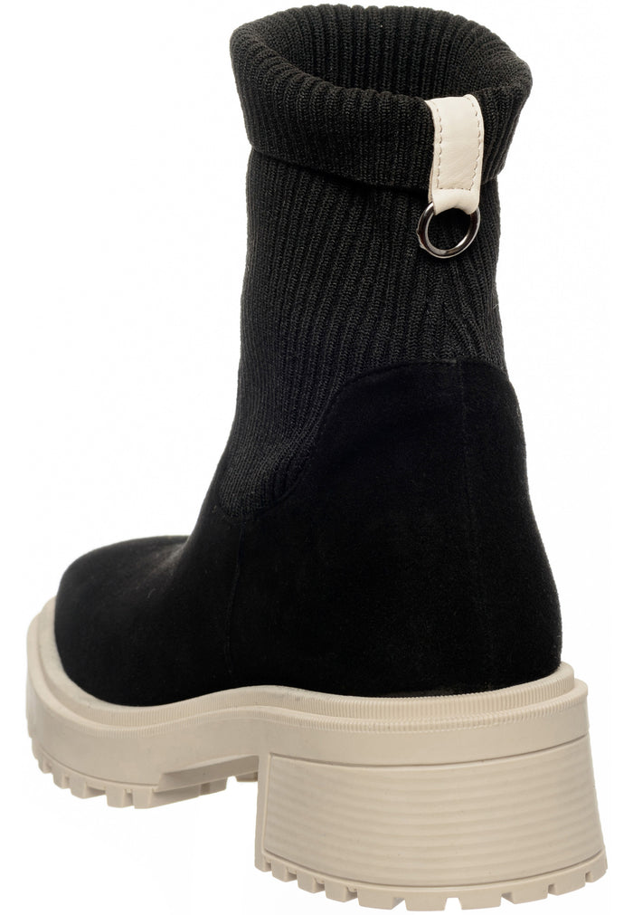 Nordic Knit Platform Boots – Black