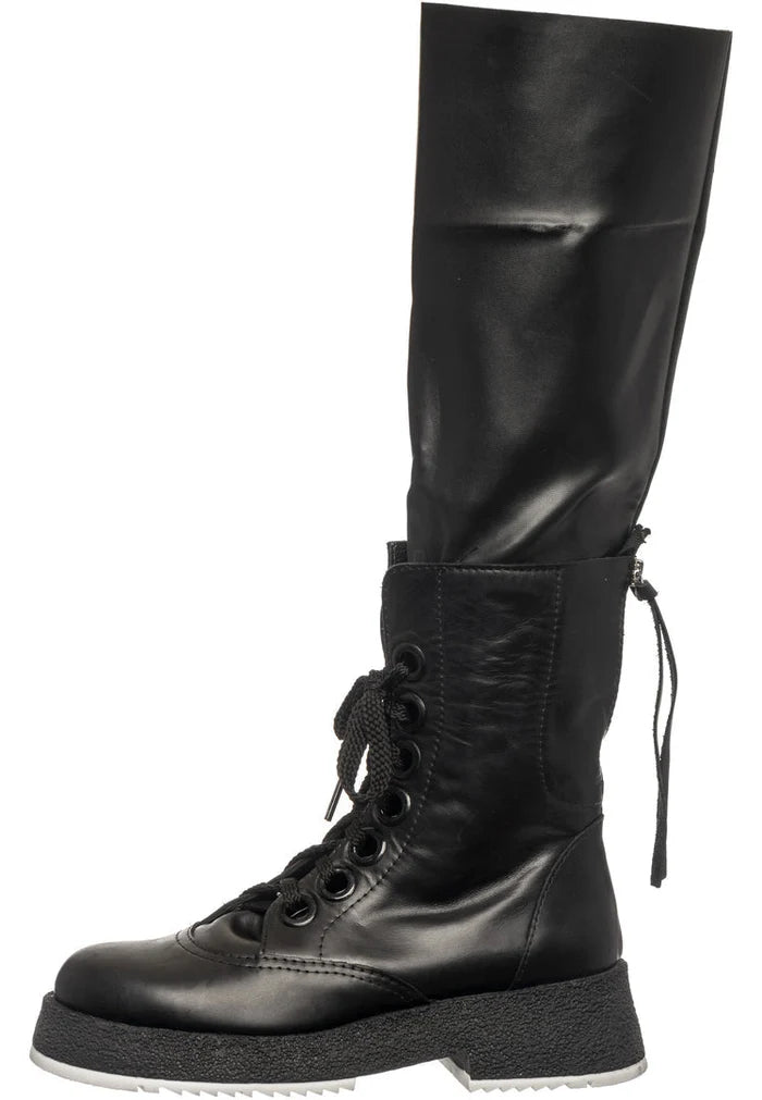 A stylish collection of women's fashion boots, featuring over-the-knee boots, lace-up combat boots, knee-high lace-up boots, and trendy combat footwear.