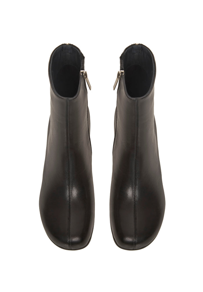 Round Toe Ankle Boots – Black Leather