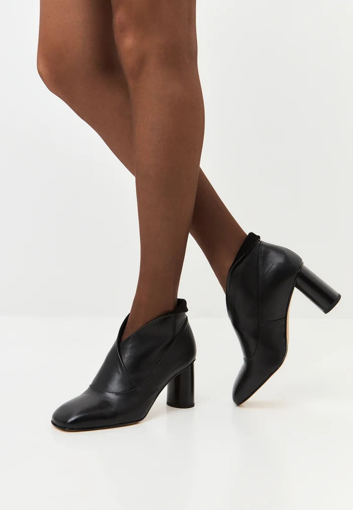 Sculpted High Vamp Ankle Shoe - Black