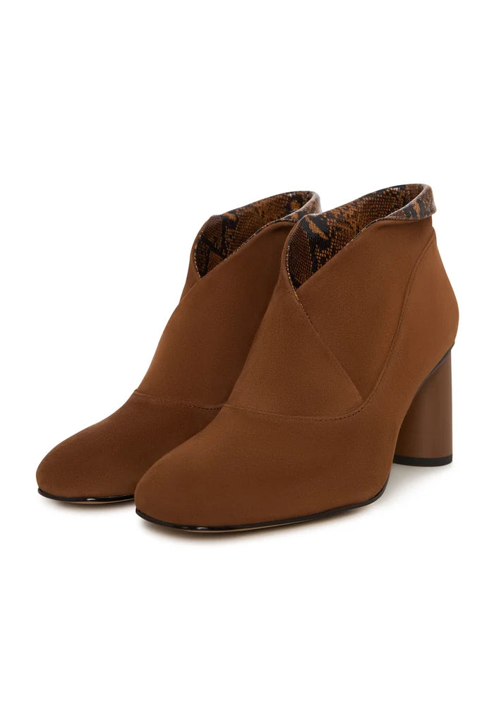 Sculpted High Vamp Ankle Shoe - Brown