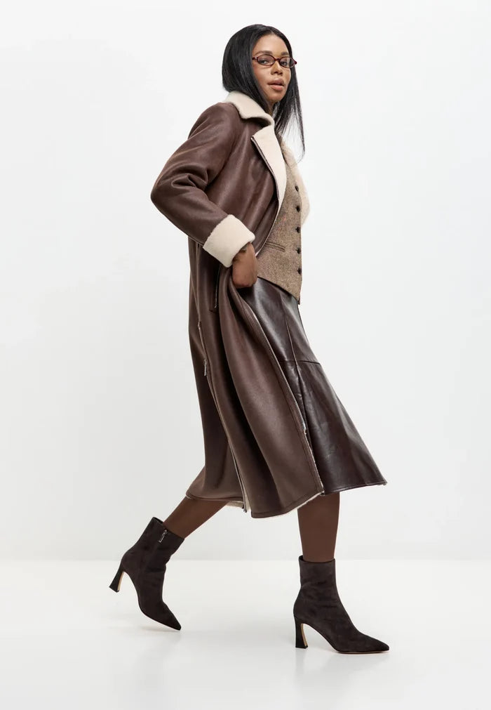 Sculpted Sleek-Heel Ankle Boot - Brown