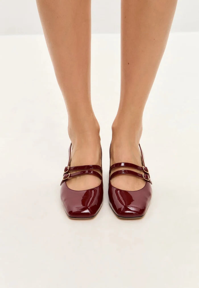 A fashionable pair of Bordeaux slingback block heels and pumps by Mar y Sol, perfect for stylish women's shoe enthusiasts.
