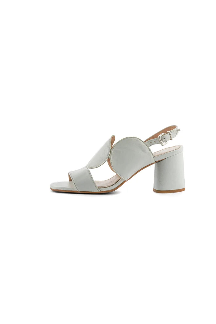 Soft Wave Block Heel Sandals - White