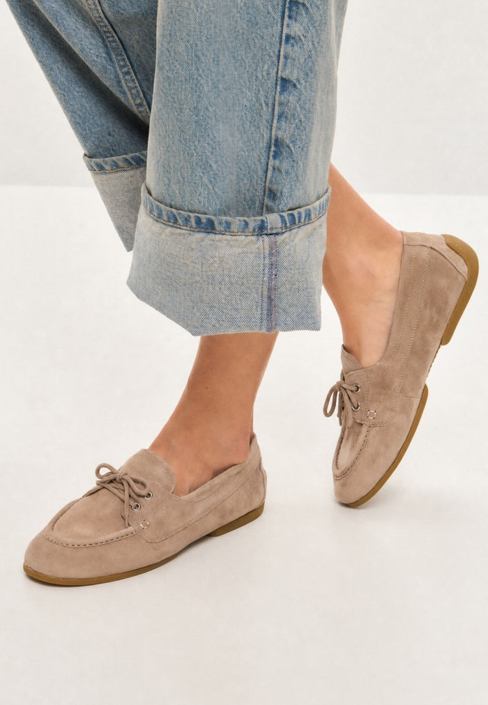 Suede Lace-Up Loafers - Beige