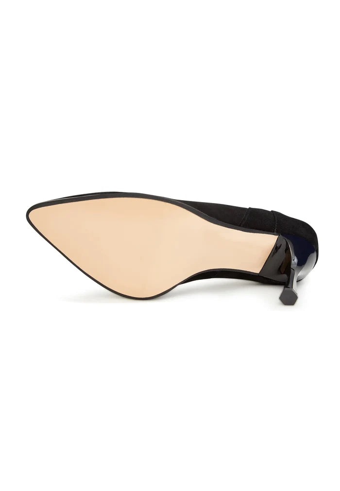 Suede Line Stiletto Pumps – Black