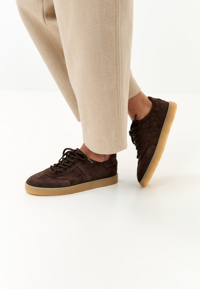Suede Low-Top Sneakers - Chocolate
