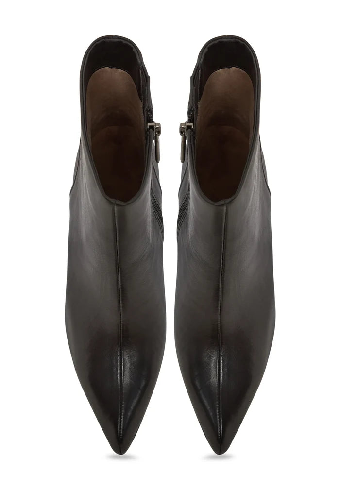 Textured Heel Pointed Ankle Boot - Black