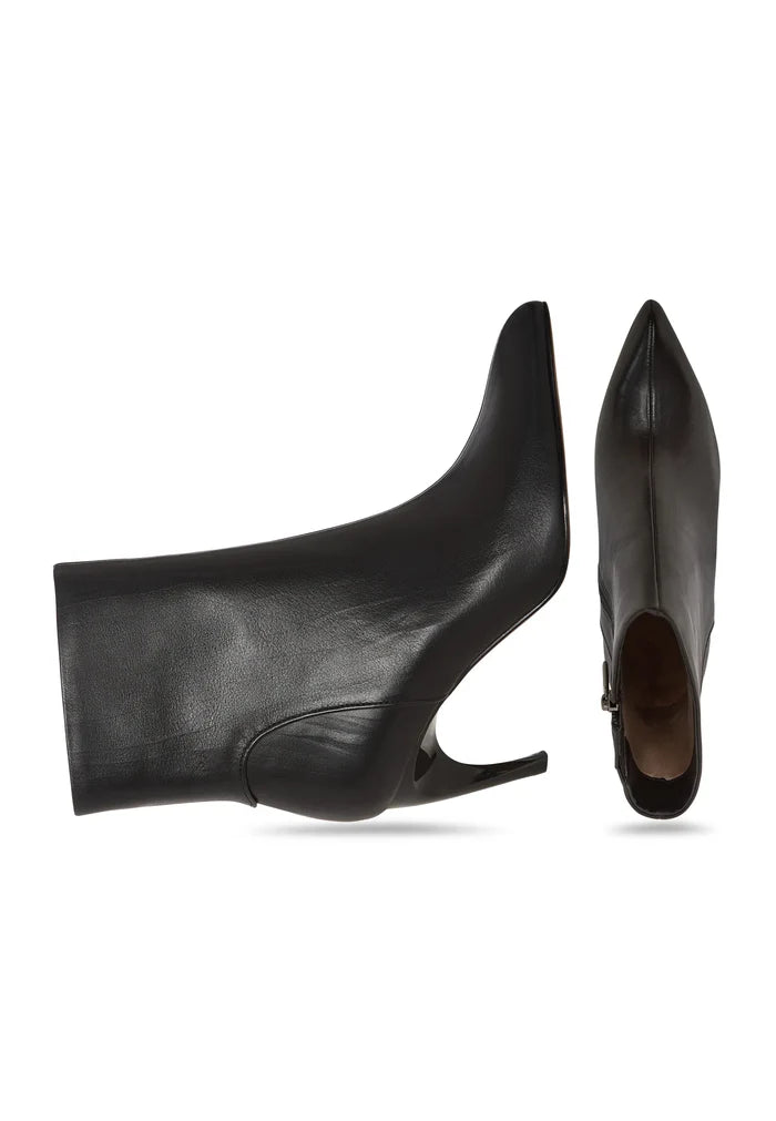 Textured Heel Pointed Ankle Boot - Black