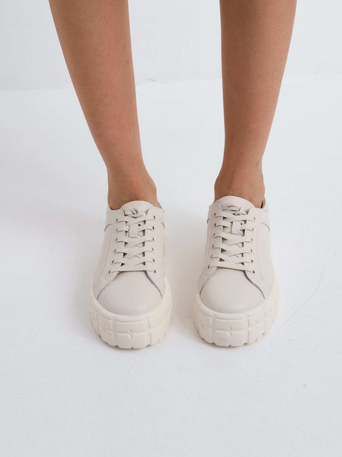 Urban Core Platform Sneakers – White