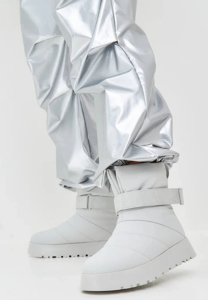 Urban Wool-Lined Winter Boots - Grey