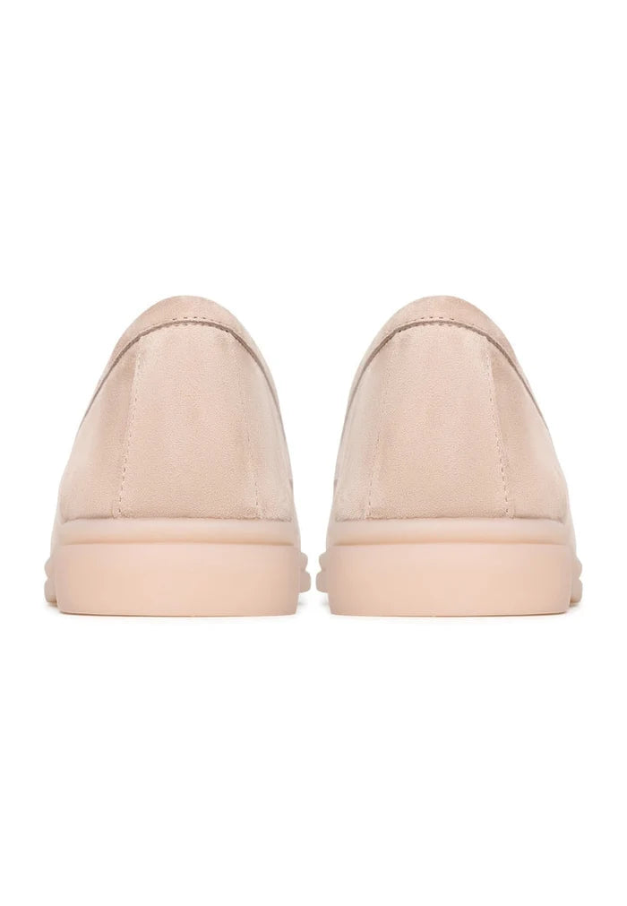 Stay cozy and stylish this winter with Beige Aemilia loafers - the perfect women's winter shoes for cold weather.